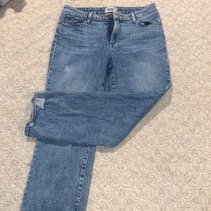 High wasted, light wash blue jeans